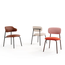 Load the image into the gallery viewer, Artifort Aloa Stuhl, gepolstert - Design Khodi Feiz, 2021