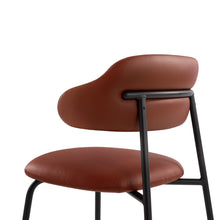 Load the image into the gallery viewer, Artifort Aloa Stuhl, gepolstert - Design Khodi Feiz, 2021