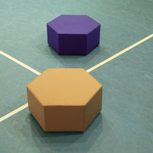 Charger l'image dans la galerie, B-Line Pouf ESA, der Sechseck Hocker - Design Kazuhide Takahama, 1968