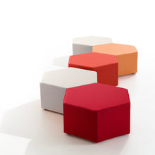 Charger l'image dans la galerie, B-Line Pouf ESA, der Sechseck Hocker - Design Kazuhide Takahama, 1968