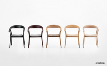 Load the image into the gallery viewer, Prostoria Rhomb Stuhl – Designstuhl aus Massivholz mit Armlehnen