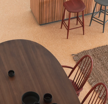 Load the image into the gallery viewer, L.Ercolani Barhocker im Windsor Stil - Modell Utility Bar Stool