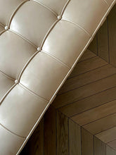 Carica l'immagine nel visualizzatore di Gallery, Knoll Barcelona Daybed Relax, Ludwig Mies van der Rohe 1929