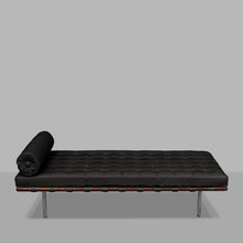 Carica l'immagine nel visualizzatore di Gallery, Knoll Barcelona Daybed Relax, Ludwig Mies van der Rohe 1929