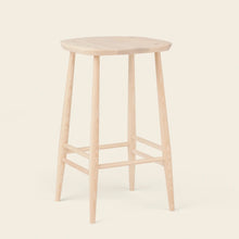 Load the image into the gallery viewer, L.Ercolani Barhocker im Windsor Stil - Modell Utility Bar Stool