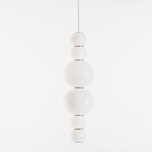 Load the image into the gallery viewer, Formagenda Pearls Double Suspension - 67 cm, Pendelleuchte mit Glaskugeln
