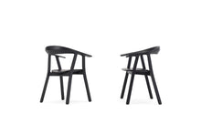 Load the image into the gallery viewer, Prostoria Rhomb Stuhl – Designstuhl aus Massivholz mit Armlehnen