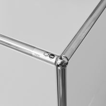 Carica l'immagine nel visualizzatore di Gallery, USM Haller Sideboard mit Klappen - 227 x 74 cm, reinweiss RAL 9010