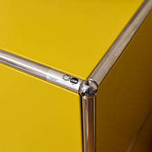 Afbeelding in Gallery-weergave laden, USM Haller Bücherregal, mit 3 Klappen B773 x H1090x T373mm - 14 Farben