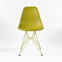 Load the image into the gallery viewer, Vitra – Eames Plastic Side Chair DSR, base white & other colors