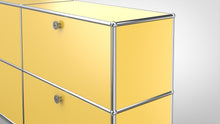 Carica l'immagine nel visualizzatore di Gallery, konektra Sideboard 2x2, mit 4 Klappen in Gelb / RAL 1004 Goldgelb