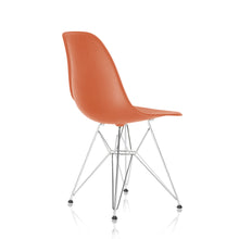 Carica l'immagine nel visualizzatore di Gallery, Vitra Eames Plastic Side Chair RE DSR, Untergestell Stahl verchromt & weitere Farben