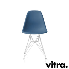 Load the image into the gallery viewer, Vitra – Eames Plastic Side Chair DSR, base white & other colors