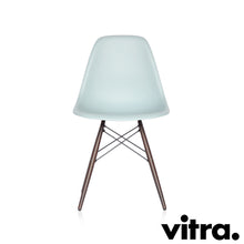 Carica l'immagine nel visualizzatore di Gallery, Vitra Eames Plastic Side Chair DSW, Untergestell Ahorn, dunkel & weitere Farben