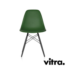 Load the image into the gallery viewer, Vitra – Eames Plastic Side Chair DSW, base maple, black & other colors