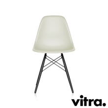 Load the image into the gallery viewer, Vitra – Eames Plastic Side Chair DSW, base maple, black & other colors