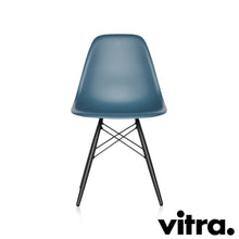 Load the image into the gallery viewer, Vitra – Eames Plastic Side Chair DSW, base maple, black & other colors