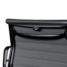 Carica l'immagine nel visualizzatore di Gallery, vitra Eames EA 118 Aluminium Group Bürostuhl mit Rollen