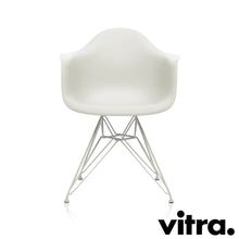 Carica l'immagine nel visualizzatore di Gallery, Vitra Eames Plastic Armchair RE - DAR, Untergestell weiss & weitere Farben