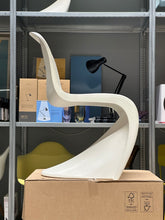 Lade das Bild in den Galerie-Viewer, vitra Panton Chair &amp; weitere Farben (alte Höhe) 41cm
