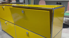 Charger et lire la vidéo dans la visionneuse de la Galerie, USM Haller Sideboard M mit vier Klapptüren B1523 x H740 x T373mm
