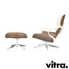 Afbeelding in Gallery-weergave laden, Vitra Lounge Chair &amp; Ottoman, poliert, Nussbaum weiss pigmentiert, Leder Premium F Snow (XL / Neue Maße)
