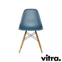 Afbeelding in Gallery-weergave laden, Vitra – Eames Plastic Side Chair DSW, Untergestell Esche, honigfarben &amp; weitere Farben
