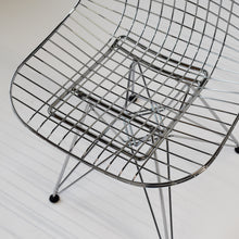 Afbeelding in Gallery-weergave laden, vitra Eames Wire Chair DKR, ohne Polster
