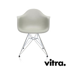 Afbeelding in Gallery-weergave laden, Vitra Eames Plastic Armchair RE - DAR, Untergestell Stahl verchromt &amp; weitere Farben
